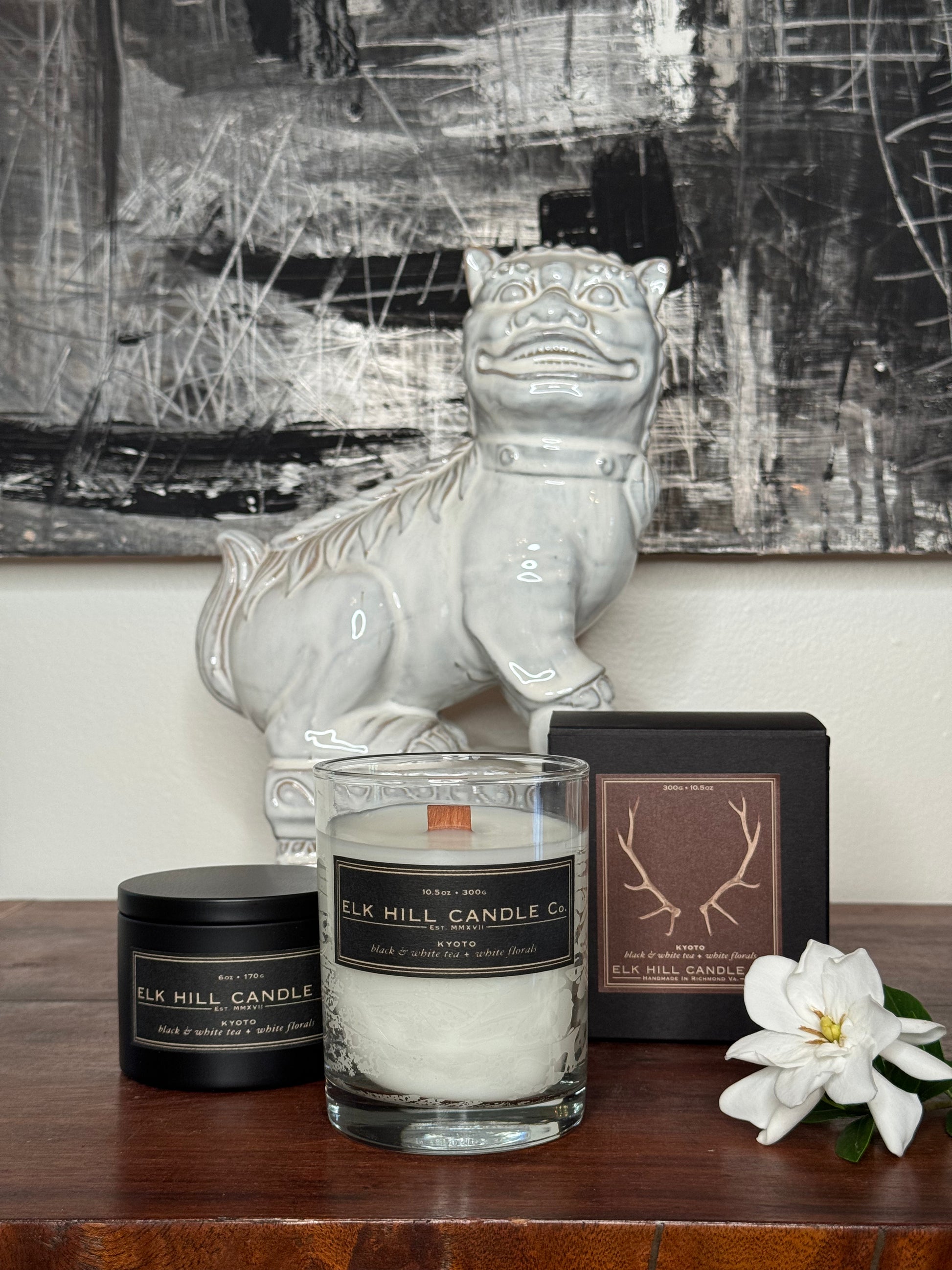 KYOTO CANDLE - Notes: Black & White Tea, Magnolia, Gardenia, Tuberose, Peony