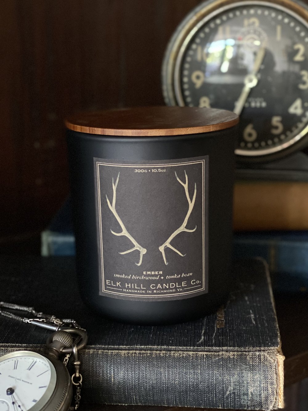 EMBER CANDLE - Notes: Smoke, Birch Tar, Tonka Bean
